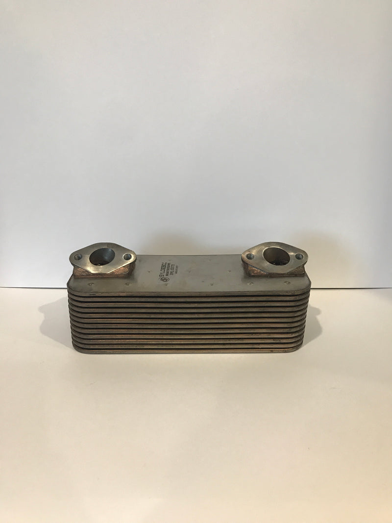 Engine oil cooler to suit Mercedes Actros