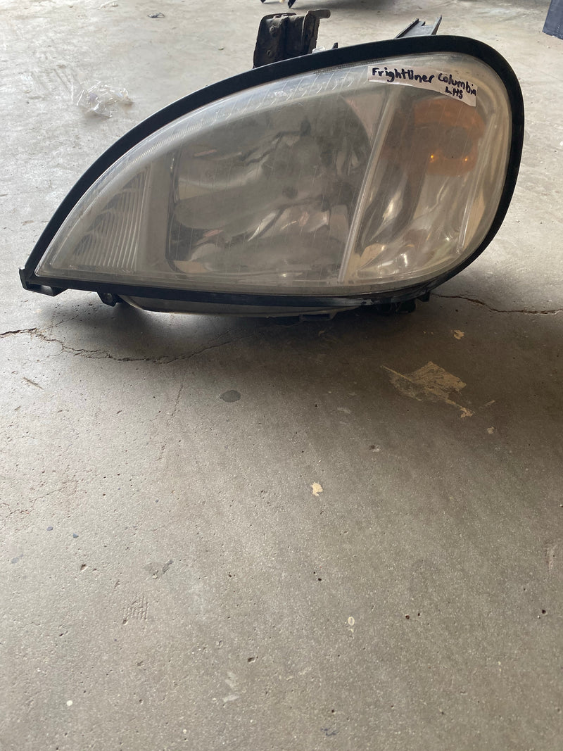 Freightliner Columbia L/H headlight (second hand)